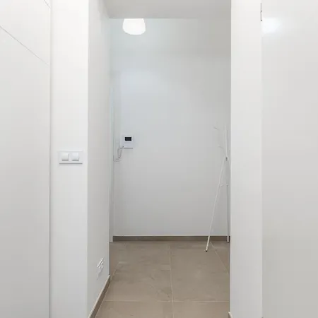 Bright Aparment Close To Wenceslas Square With Parking Prague Exterior photo